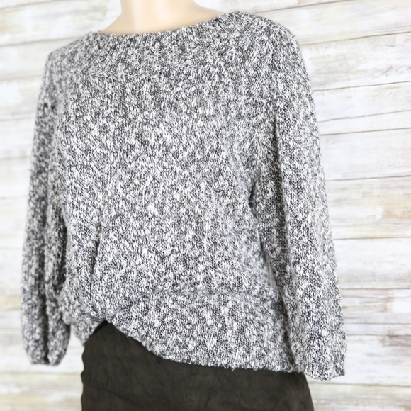 T. Q. Knit 3/4 Sleeve Top sz Med - Picture 2 of 6